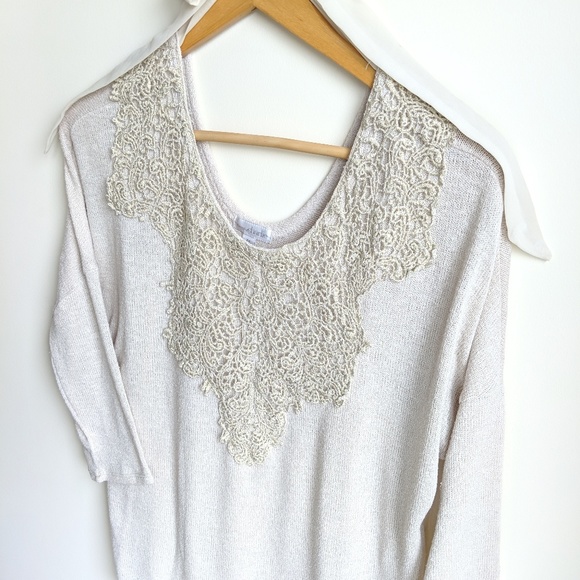 Charming Charlie's Top - Picture 2 of 4